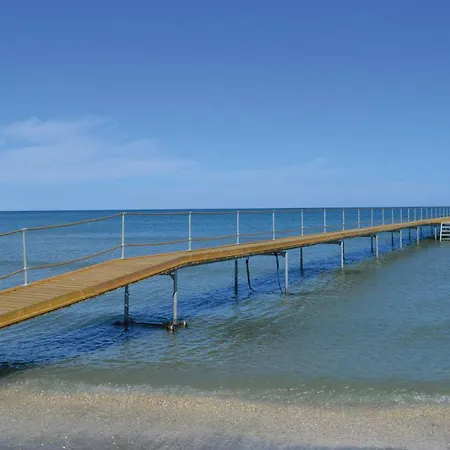 Prázdninový dům 4 Bedroom Stunning In Strandby